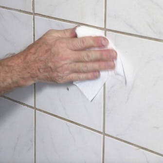 Särkynyt vessapaperiteline Särkynyt vessapaperiteline